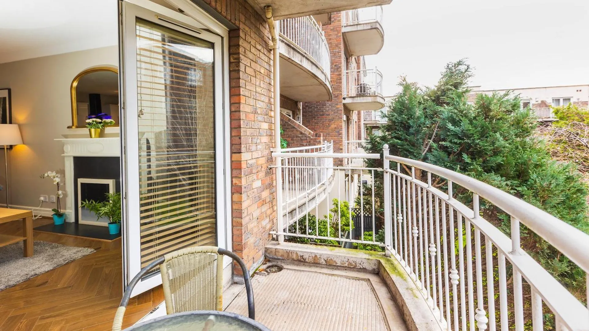 The Picasso - Trendy 2 Bd Ap- Dublin 4 - Super Fast Wifi Apartment Ireland