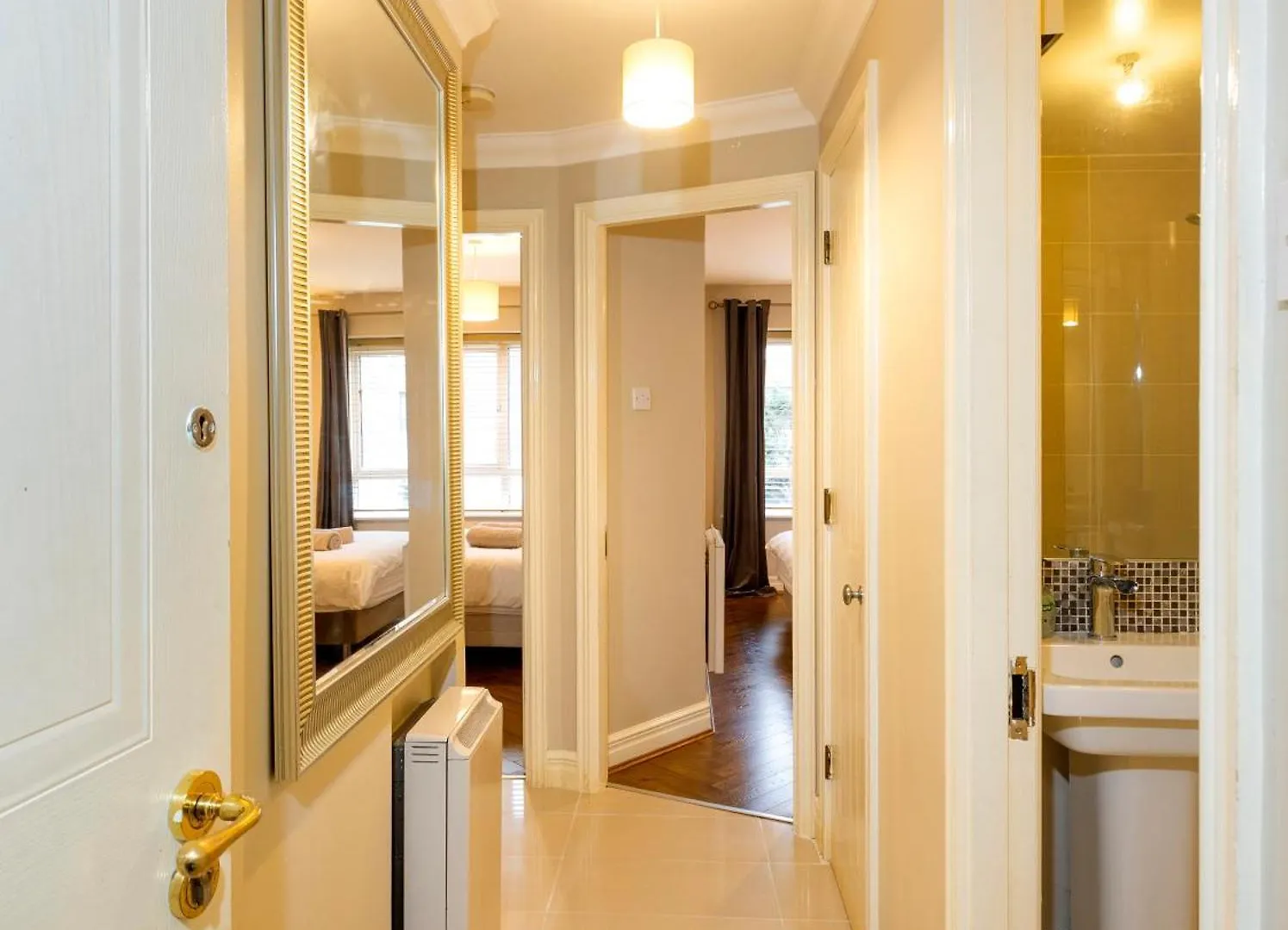 The Picasso - Trendy 2 Bd Ap- Dublin 4 - Super Fast Wifi Apartment Ireland